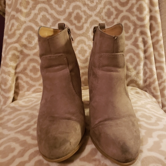 Express Booties - Picture 3 of 3